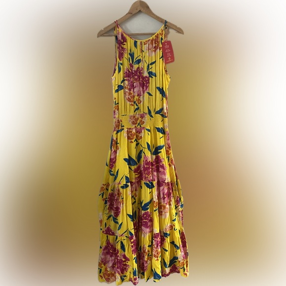 NWT evereve Allison Joy Catalina  MAXI DRESS yellow floral size  M 100% rayon - Picture 15 of 16